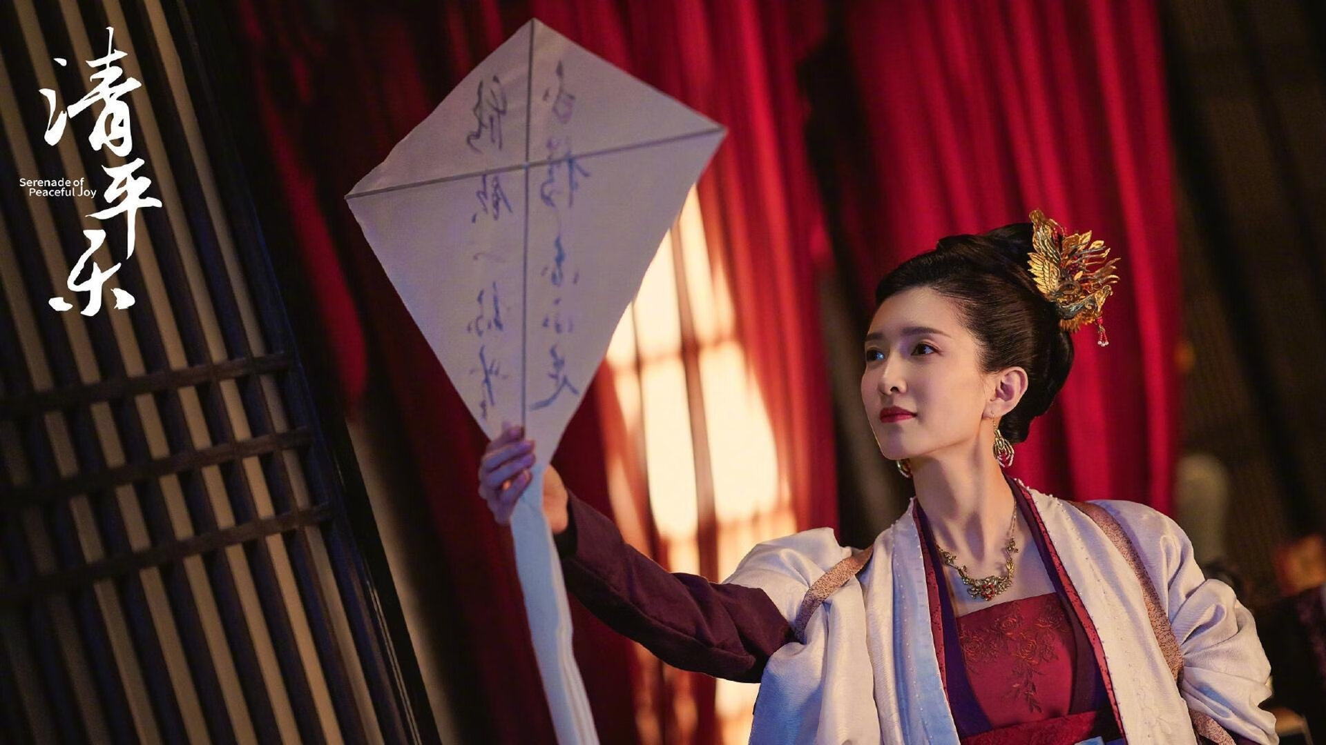 开云体育在线入口-李娜新书签售现场火爆签名不断，李娜的连笔签名