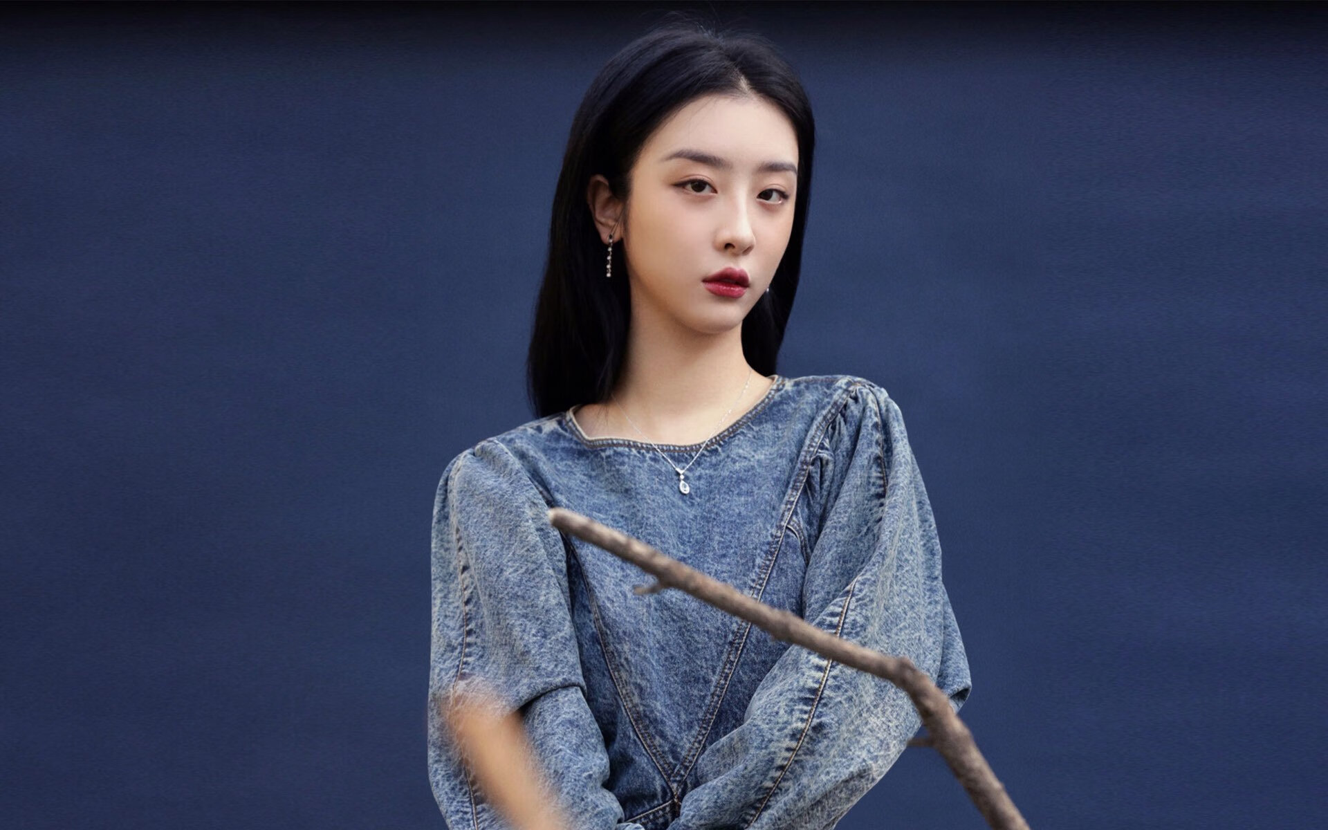 2014年以来首见！格里马尔多单场两球任意球进球，格里兹曼 内马尔